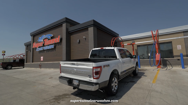 Super Tunnel Car Wash