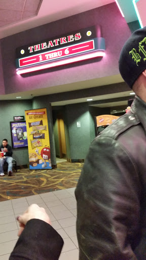 Movie Theater «Regal Cinemas Bolingbrook 12», reviews and photos, 1221 W Boughton Rd, Bolingbrook, IL 60440, USA