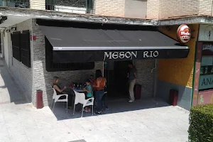 Mesón Río image