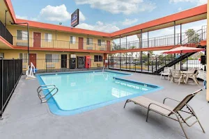 Howard Johnson Suites By Wyndham San Diego Chula Vista Bayfront image