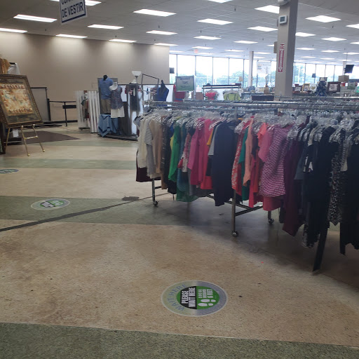 Thrift Store «Miracle Hill Thrift Store», reviews and photos, 206 New Neely Ferry Rd, Mauldin, SC 29662, USA