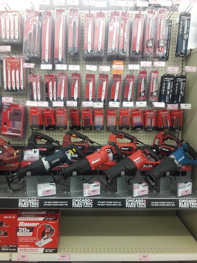 Hardware Store «Harbor Freight Tools», reviews and photos, 3050 N Josey Ln #106, Carrollton, TX 75007, USA