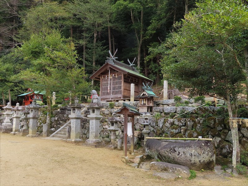 忍坂坐生根神社