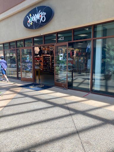 Shoe Store «Journeys», reviews and photos, 1001 N Arney Rd #421, Woodburn, OR 97071, USA