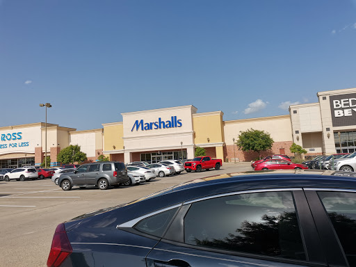 Shopping Mall «Shops at Vineyard Village», reviews and photos, 2800 Texas 121 Business, Euless, TX 76039, USA