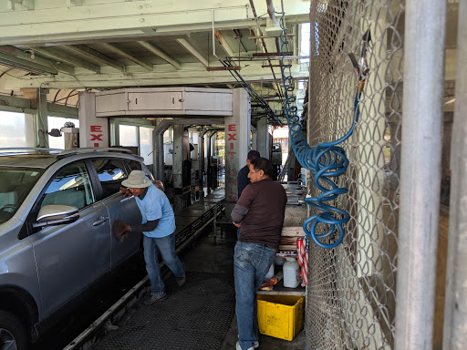 Car Wash «San Jose Touchless Carwash», reviews and photos, 2345 S 7th St, San Jose, CA 95112, USA