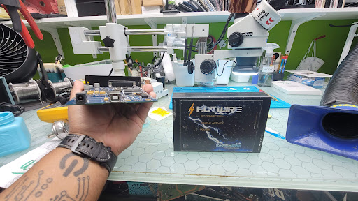 Computer Store «Computer Guys of Dallas Phone, Tablet, Gaming, Electronic Repair», reviews and photos, 1401 S Buckner Blvd #115, Dallas, TX 75217, USA