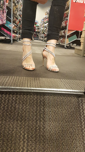 DSW Designer Shoe Warehouse