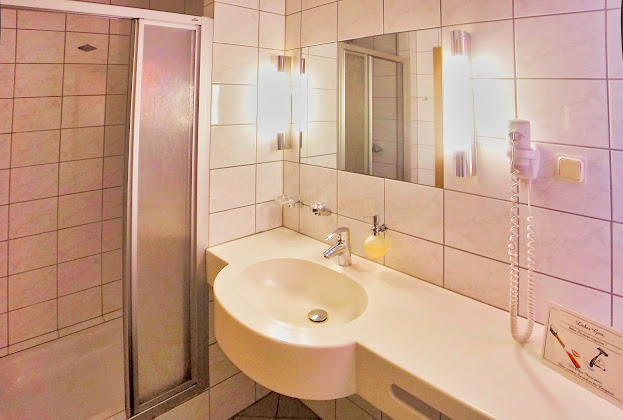 Photos du propriétaire hôtels Hotel Maurer 66793 Saarwellingen