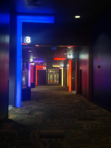 Movie Theater «Regal Cinemas College Station 14», reviews and photos, 415 W College St, Springfield, MO 65806, USA