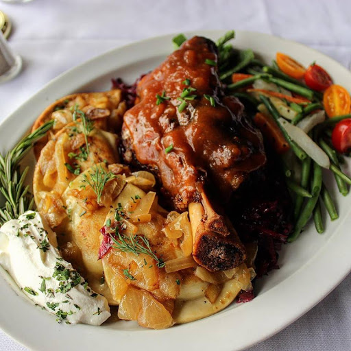 American Restaurant «Crooners Lounge and Supper Club», reviews and photos, 6161 Hwy 65 NE Highway 65 Northeast, Fridley, MN 55432, USA