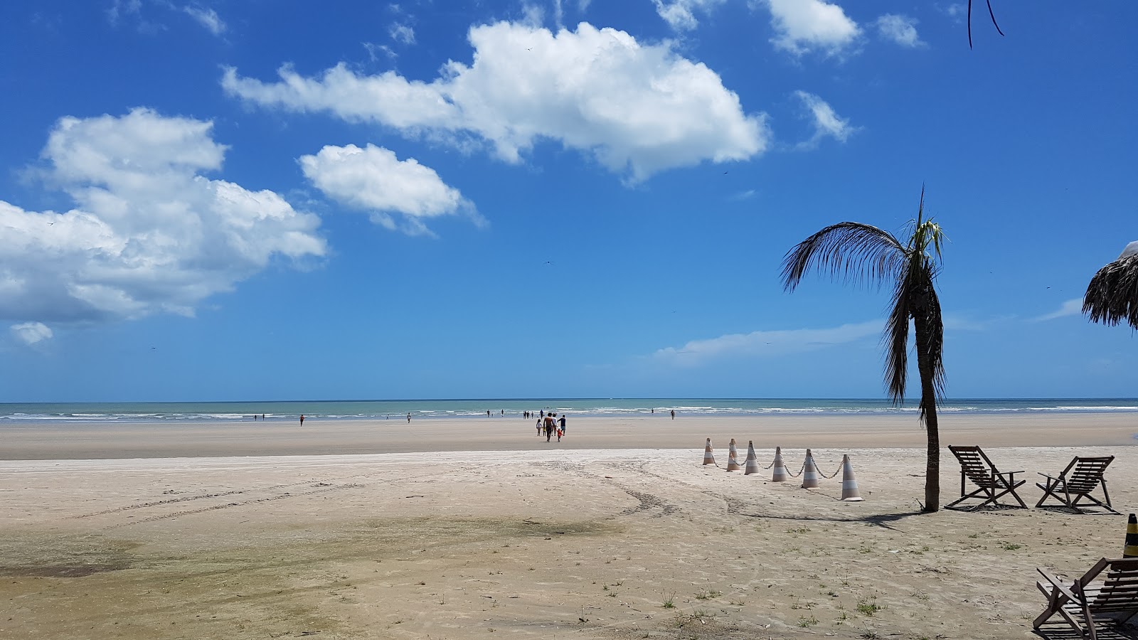 Praia de Camocim'in fotoğrafı düz ve uzun ile birlikte