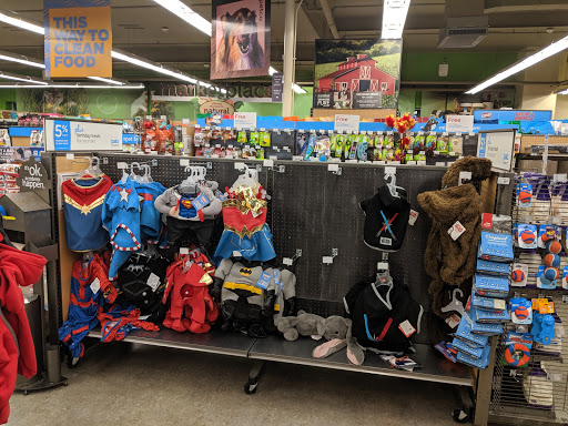 Pet Supply Store «Petco Animal Supplies», reviews and photos, 2824 Long Beach Rd, Oceanside, NY 11572, USA