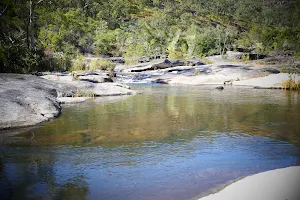 Davies Creek, Dinden National Park image