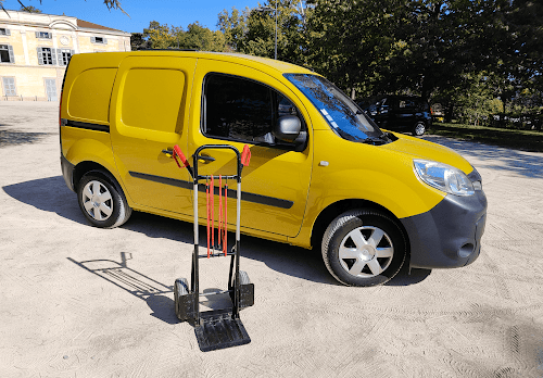 Location utilitaire/fourgon - Renault Kangoo avec girafon à Grigny et Montagny à Montagny