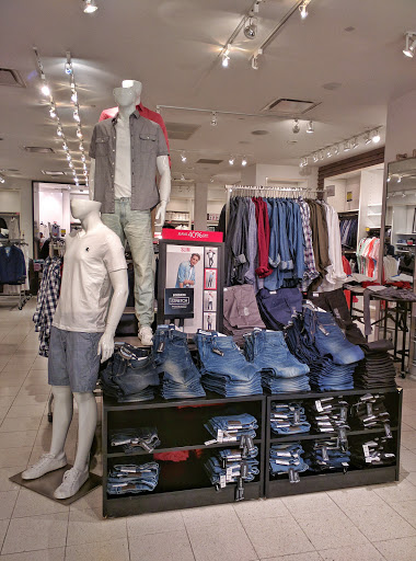 Express Factory Outlet, 4000 Baldwin Rd, Auburn Hills, MI 48326, USA, 