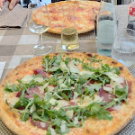 Photo n°1 de l'avis de H... fait le 15/09/2019 à 19:32 sur le  Pizzeria al Porto di Arco à Arco