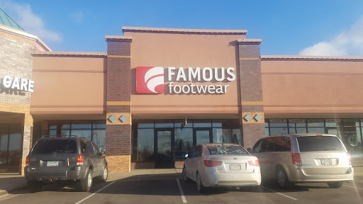 Shoe Store «Famous Footwear», reviews and photos, 947 Co Rd E East, Vadnais Heights, MN 55127, USA