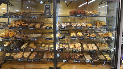 Grocery Store «Whole Foods Market», reviews and photos, 11660 Plaza America Dr, Reston, VA 20190, USA