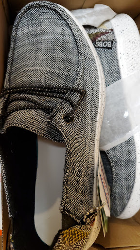 Shoe Store «Rack Room Shoes», reviews and photos, 220 S Stratford Rd, Winston-Salem, NC 27103, USA