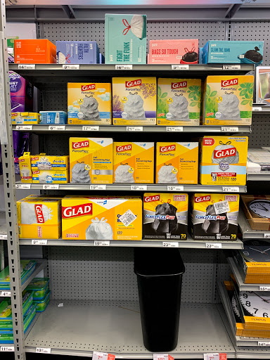 Office Supply Store «Staples», reviews and photos, 3058 Bardstown Rd, Louisville, KY 40205, USA