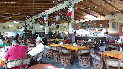 Restaurant Puerta De Cadena - Carretera Cd.Guzman al Fresnito Margen Izq Km. 0.5, 49000 Zapotlán el Grande, Jal., Mexico