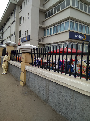First Bank of Nigeria Surulere Lagos, 29 Tejuosho Rd, Yaba, Lagos, Nigeria, Savings Bank, state Lagos