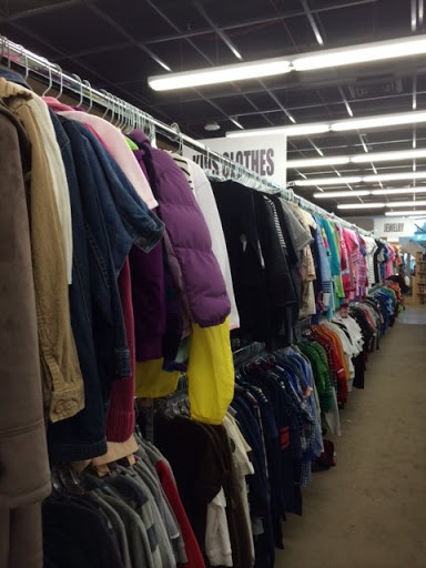 Thrift Store «American Thrift Store», reviews and photos, 5051 N University Dr, Lauderhill, FL 33351, USA