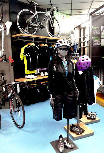 Bicycle Store «JRA Cycles», reviews and photos, 229 Salem St, Medford, MA 02155, USA