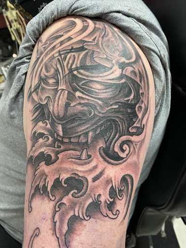 Tattoo Shop «Drastic Tattoo Body Piercing», reviews and photos, 136 Newbury St, Peabody, MA 01960, USA