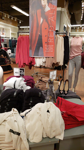 Clothing Store «Banana Republic», reviews and photos, 8200 Vineland Ave, Orlando, FL 32821, USA