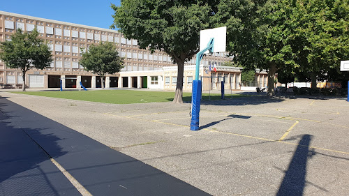 Groupe Scolaire Augustin Mourna à L'Isle-sur-la-Sorgue