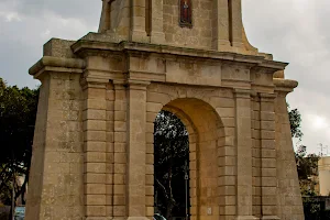 Hompesch Gate image