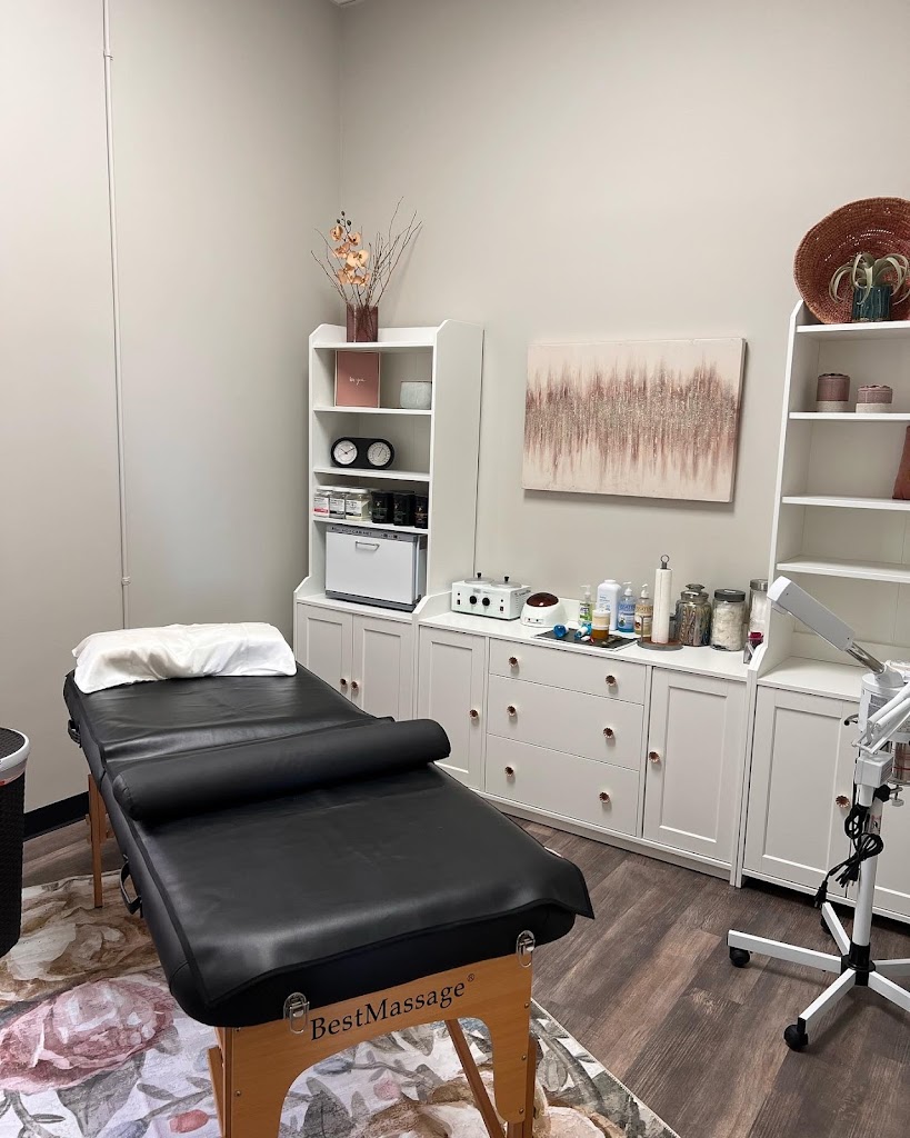 Elwell Salon and Spa 49017