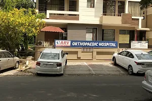 𝗔𝗥𝗩 𝗢𝗿𝘁𝗵𝗼𝗽𝗮𝗲𝗱𝗶𝗰 𝗛𝗼𝘀𝗽𝗶𝘁𝗮𝗹 - Best Orthopaedic, Sports Injury Hospital, Knee Replacement & Trauma Hospital in Chandigarh image