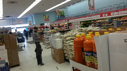 Grocery Store «Price Rite of Cranston», reviews and photos, 1415 Elmwood Ave, Cranston, RI 02910, USA