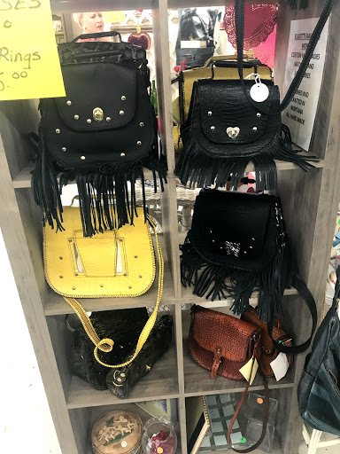 Antique Store «Hidden Talent Gifts & Antiques», reviews and photos, 400 S Main St, McGregor, TX 76657, USA