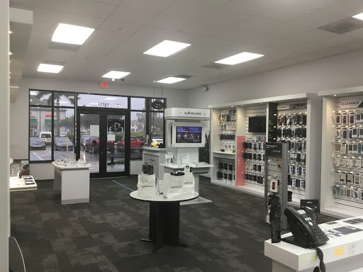 Cell Phone Store «GoWireless Verizon Authorized Retailer», reviews and photos, 13711 S Tamiami Trail #6, Fort Myers, FL 33912, USA