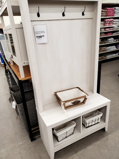 Discount Store «Big Lots», reviews and photos, 1171 Hill Rd N, Pickerington, OH 43147, USA