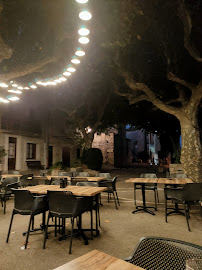 Atmosphère du Café Café Chabot à Aiguèze - n°11