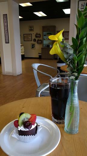 Pastry Shop «Au Peche Mignon», reviews and photos, 1415 Timberlane Rd, Tallahassee, FL 32312, USA