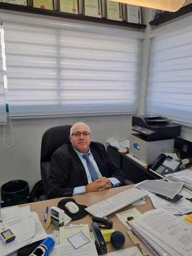 ד"ר נתן מולכו משרד עורכי דין ונוטריון - עורך דין