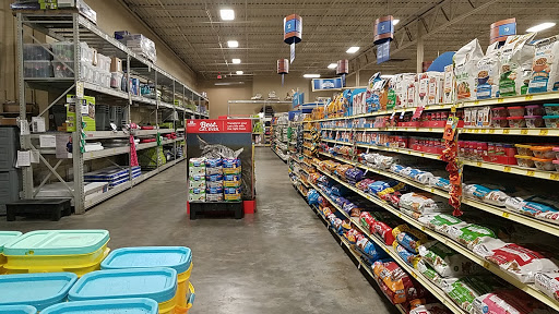 Pet Supply Store «PetSmart», reviews and photos, 950 Hanes Mall Blvd, Winston-Salem, NC 27103, USA