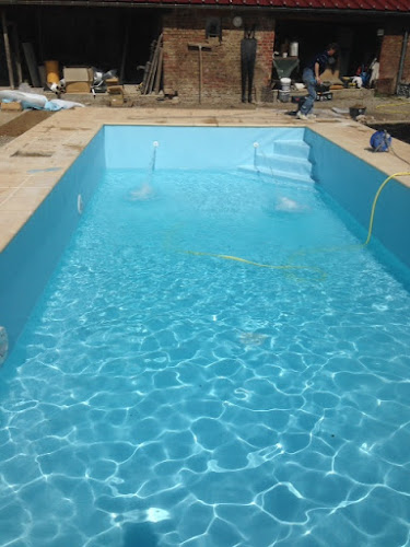entretiens-renovations-piscines à Salomé