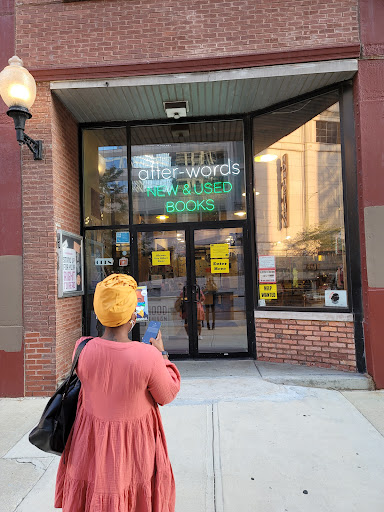 Book Store «After-Words Bookstore», reviews and photos, 23 E Illinois St, Chicago, IL 60611, USA