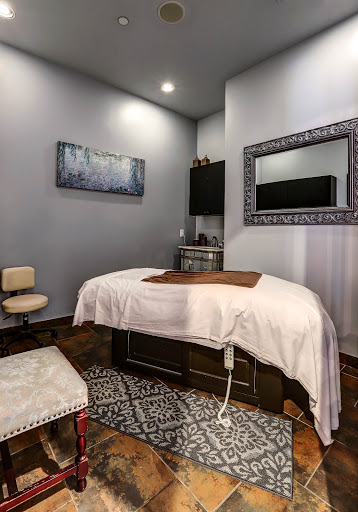 Beauty Salon «Luxe Salon & Spa», reviews and photos, 2206 E Williams Field Rd #106, Gilbert, AZ 85295, USA
