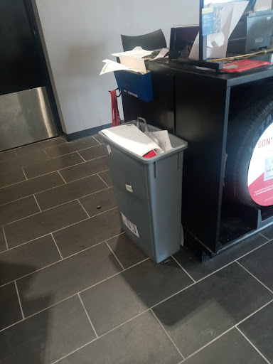 Auto Parts Store «Pep Boys Auto Parts & Service», reviews and photos, 3120 Fort Worth Ave, Dallas, TX 75211, USA