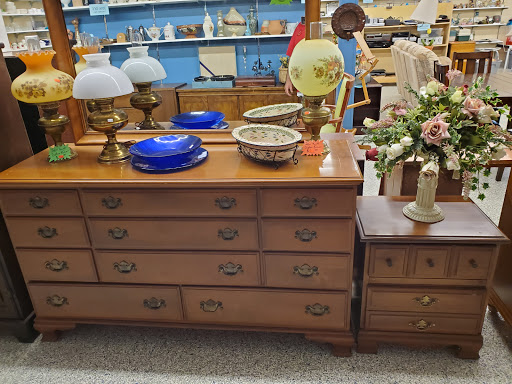 Thrift Store «Peninsula Rescue Mission Thrift Store», reviews and photos, 6200 Jefferson Ave, Newport News, VA 23605, USA