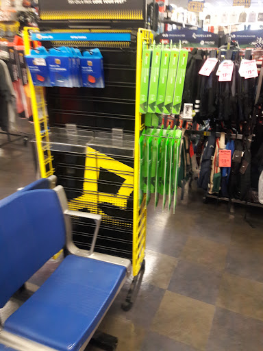 Sporting Goods Store «Big 5 Sporting Goods», reviews and photos, 132 I-15 Frontage Rd, Centerville, UT 84014, USA