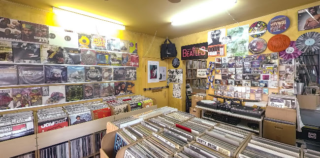 Rezensionen über 6pack records in Zürich - Musikgeschäft
